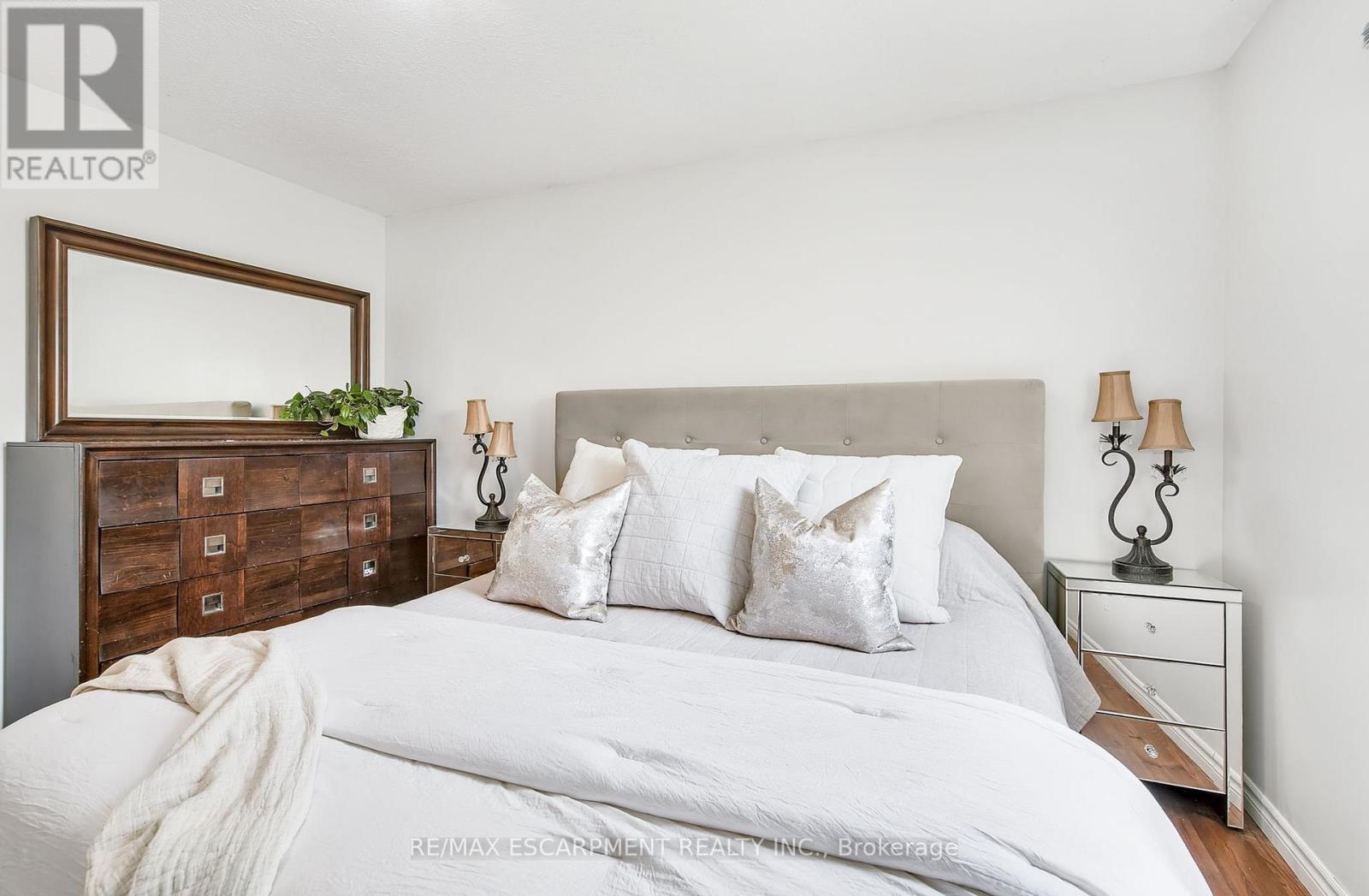 Photo 30 of 14 Ashridge Place, Hamilton ON