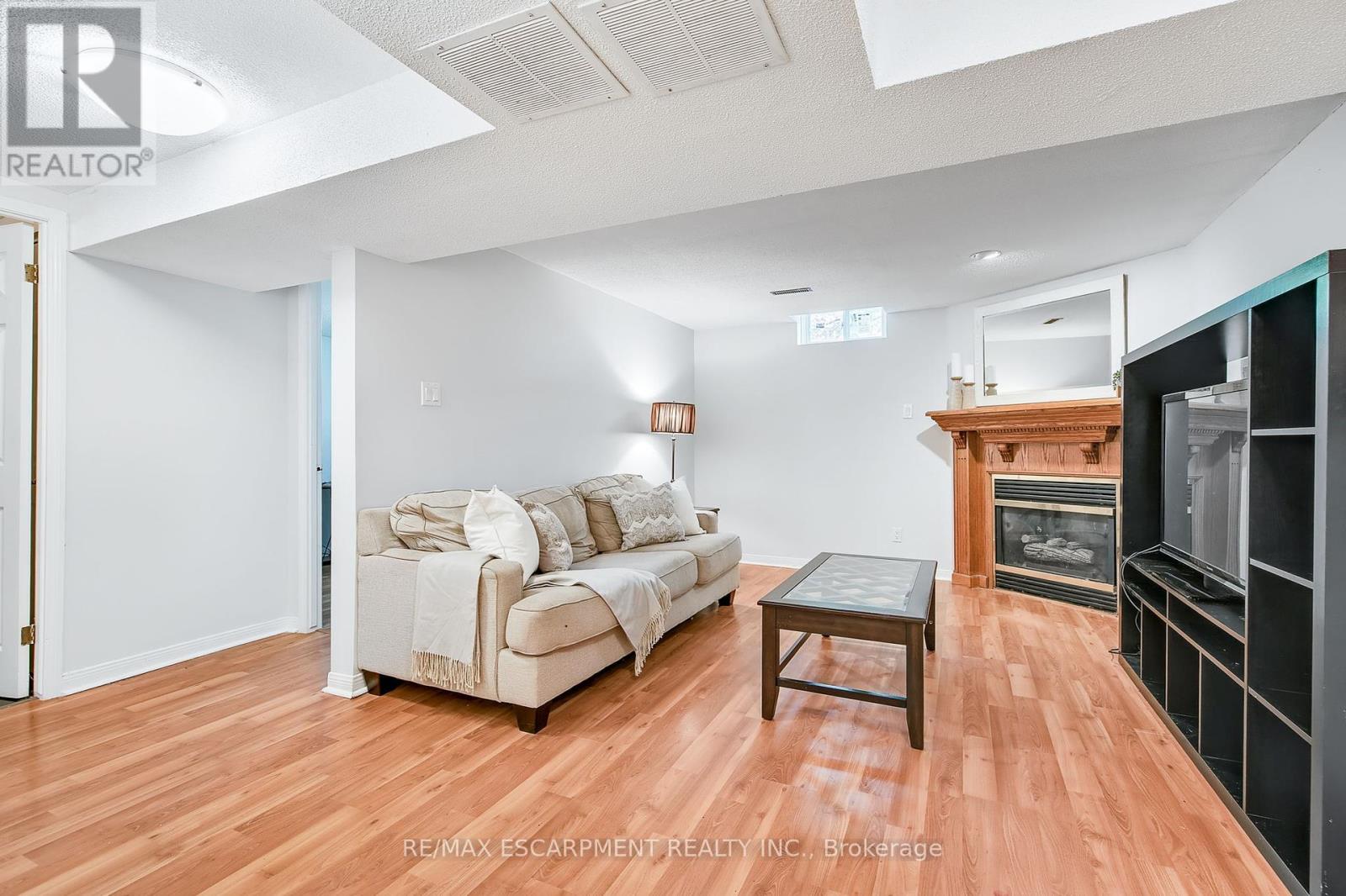 Photo 36 of 14 Ashridge Place, Hamilton ON