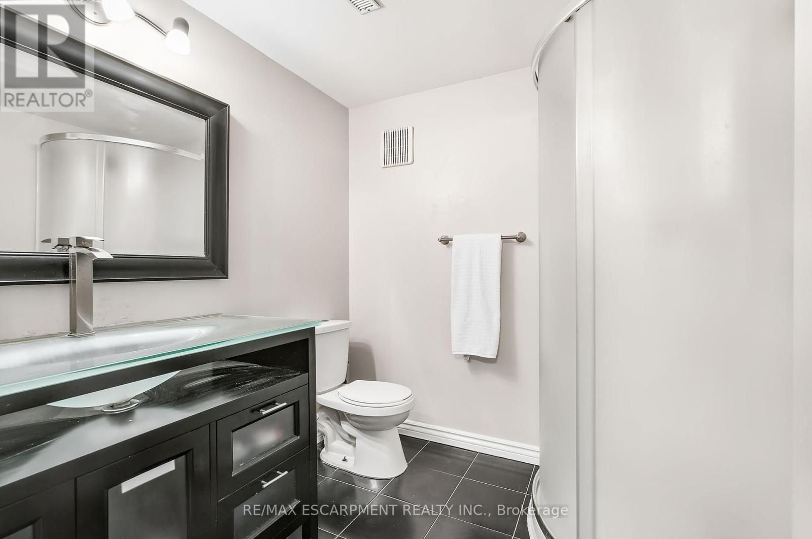 Photo 33 of 14 Ashridge Place, Hamilton ON