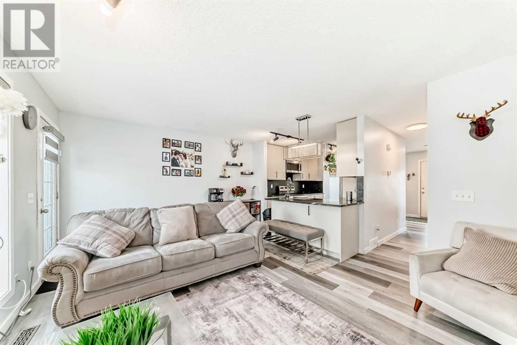 Single Family House for Sale in  Hidden Ranch Hill NW Hidden Valley Calgary 