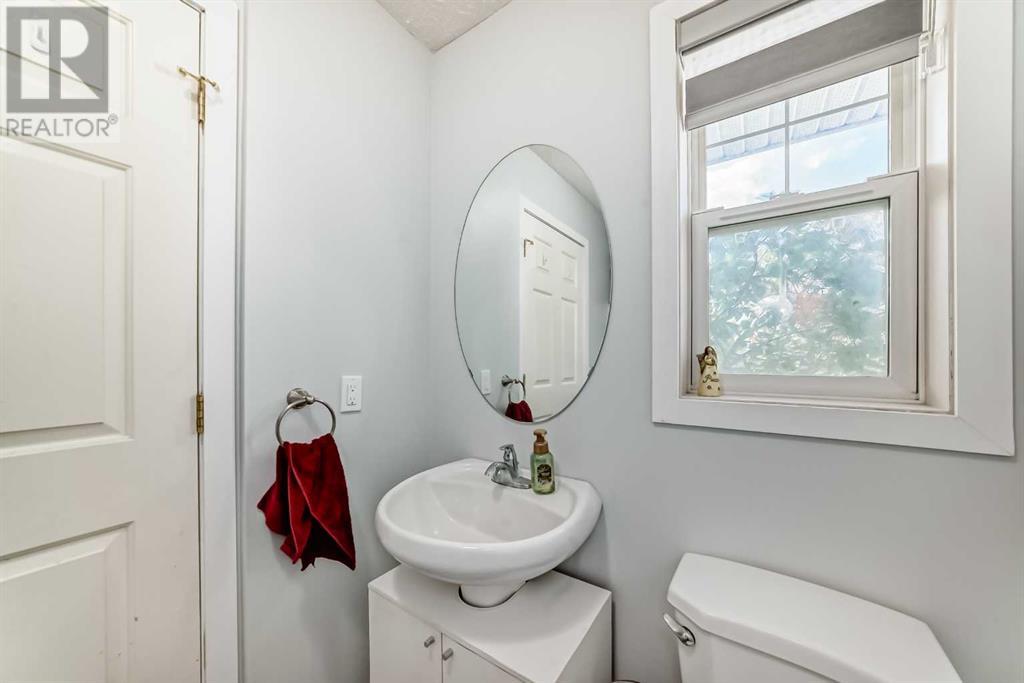 Single Family House for Sale in  Hidden Ranch Hill NW Hidden Valley Calgary 