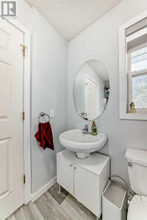 Single Family House for Sale in  Hidden Ranch Hill NW Hidden Valley Calgary 