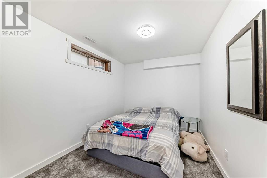 Single Family House for Sale in  Hidden Ranch Hill NW Hidden Valley Calgary 