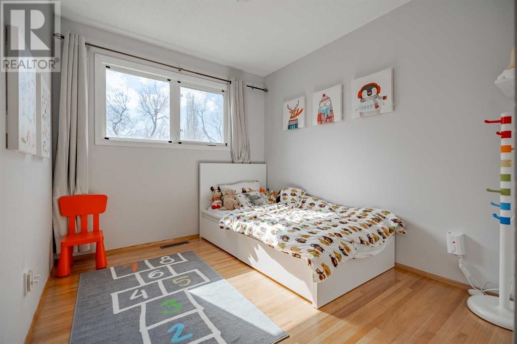 Single Family House Bi-level for Sale in  Addison Drive SE Acadia Calgary 