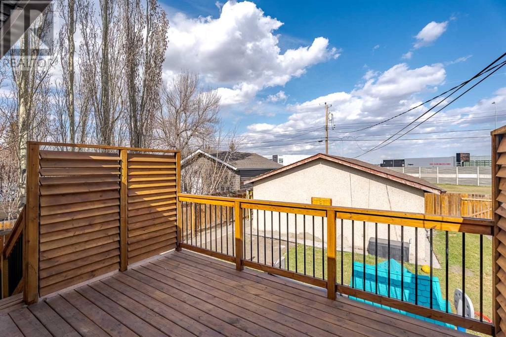 Single Family House Bi-level for Sale in  Addison Drive SE Acadia Calgary 