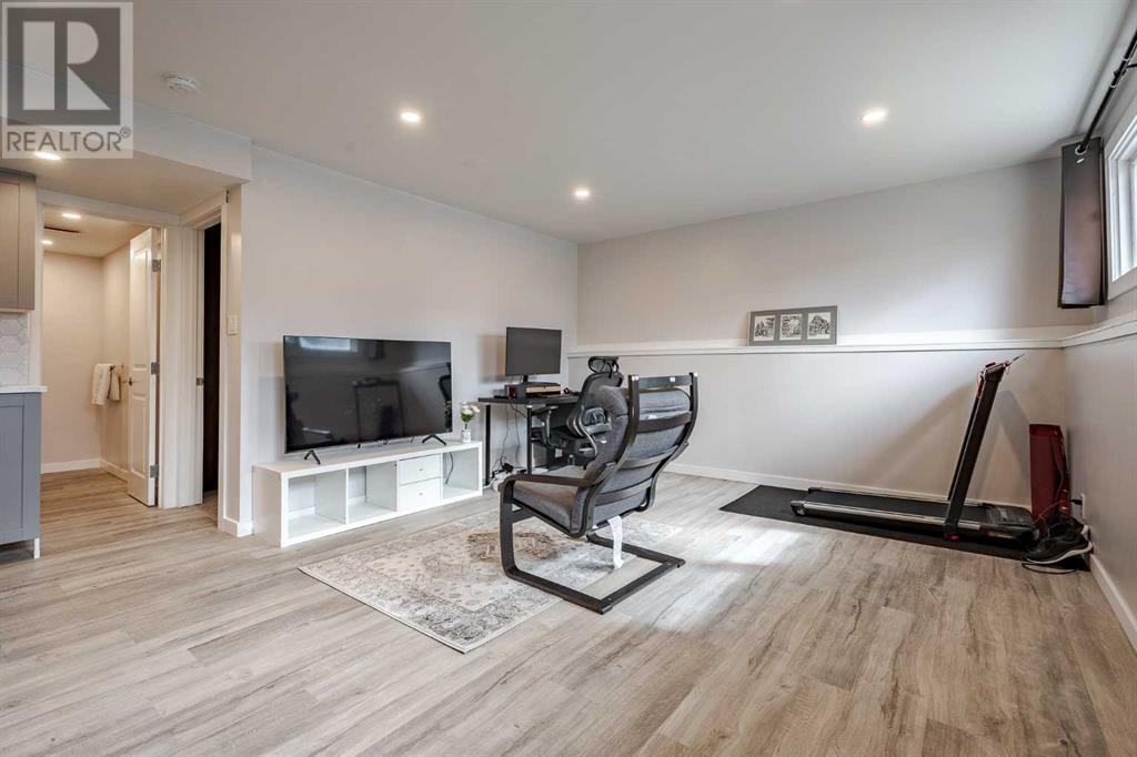 Single Family House Bi-level for Sale in  Addison Drive SE Acadia Calgary 