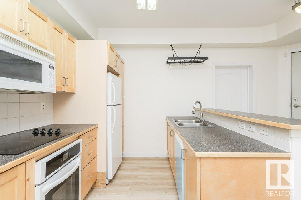 Photo 41 of 106 8619 111 St Nw, Edmonton AB