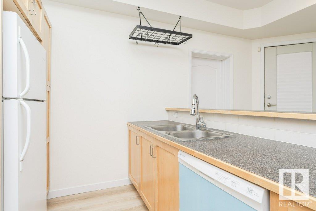 Photo 39 of 106 8619 111 St Nw, Edmonton AB