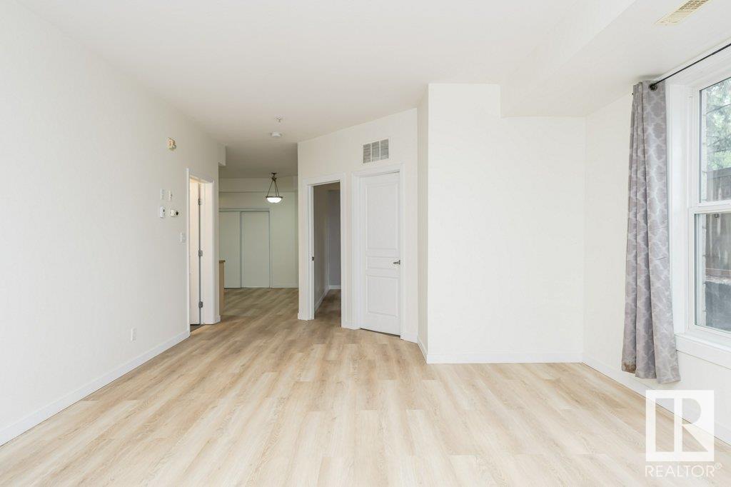 Photo 25 of 106 8619 111 St Nw, Edmonton AB