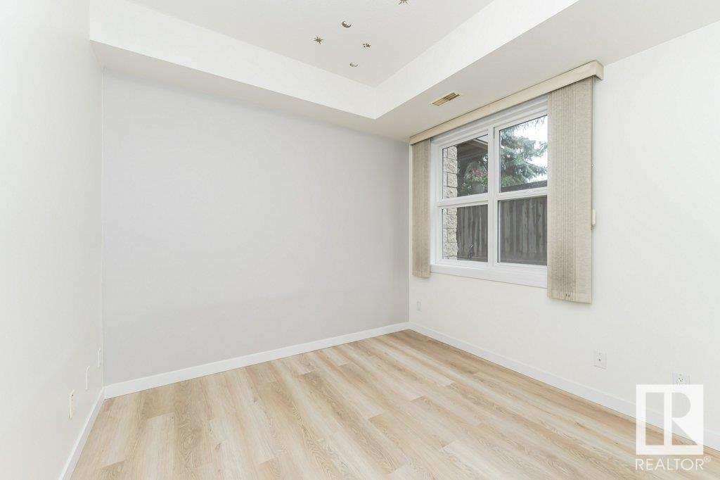 Photo 38 of 106 8619 111 St Nw, Edmonton AB