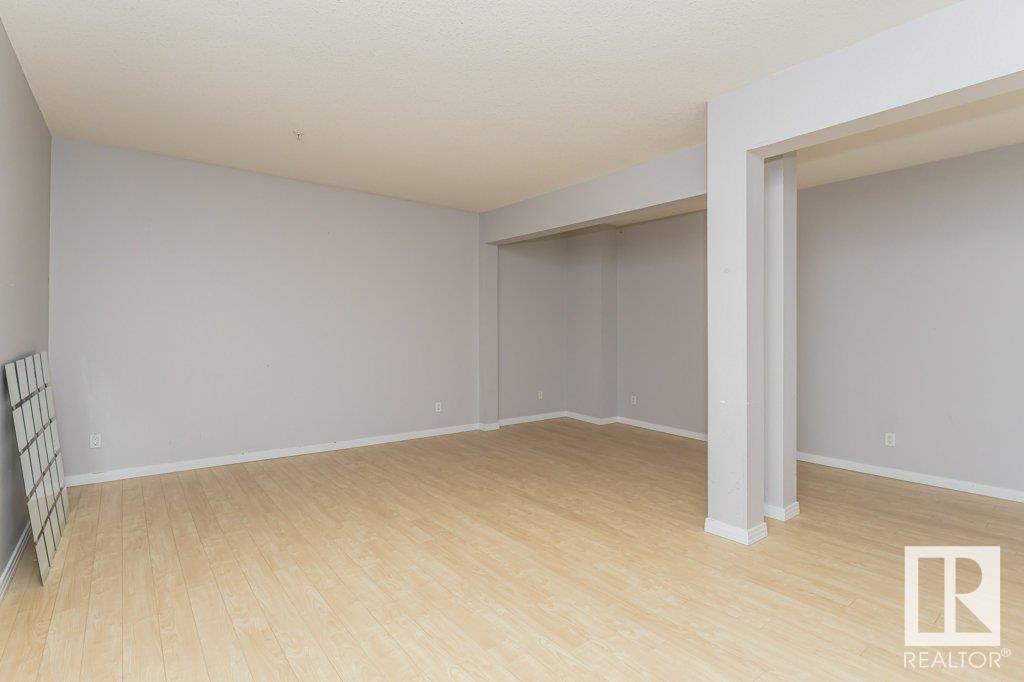 Photo 33 of 106 8619 111 St Nw, Edmonton AB