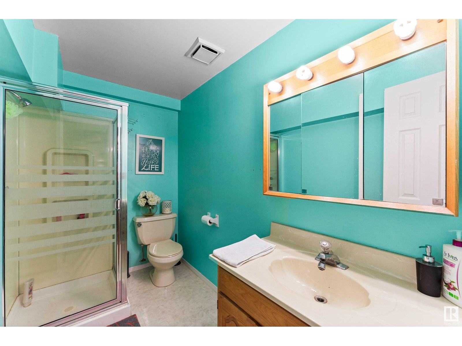 Photo 12 of 15616 80 St Nw, Edmonton AB