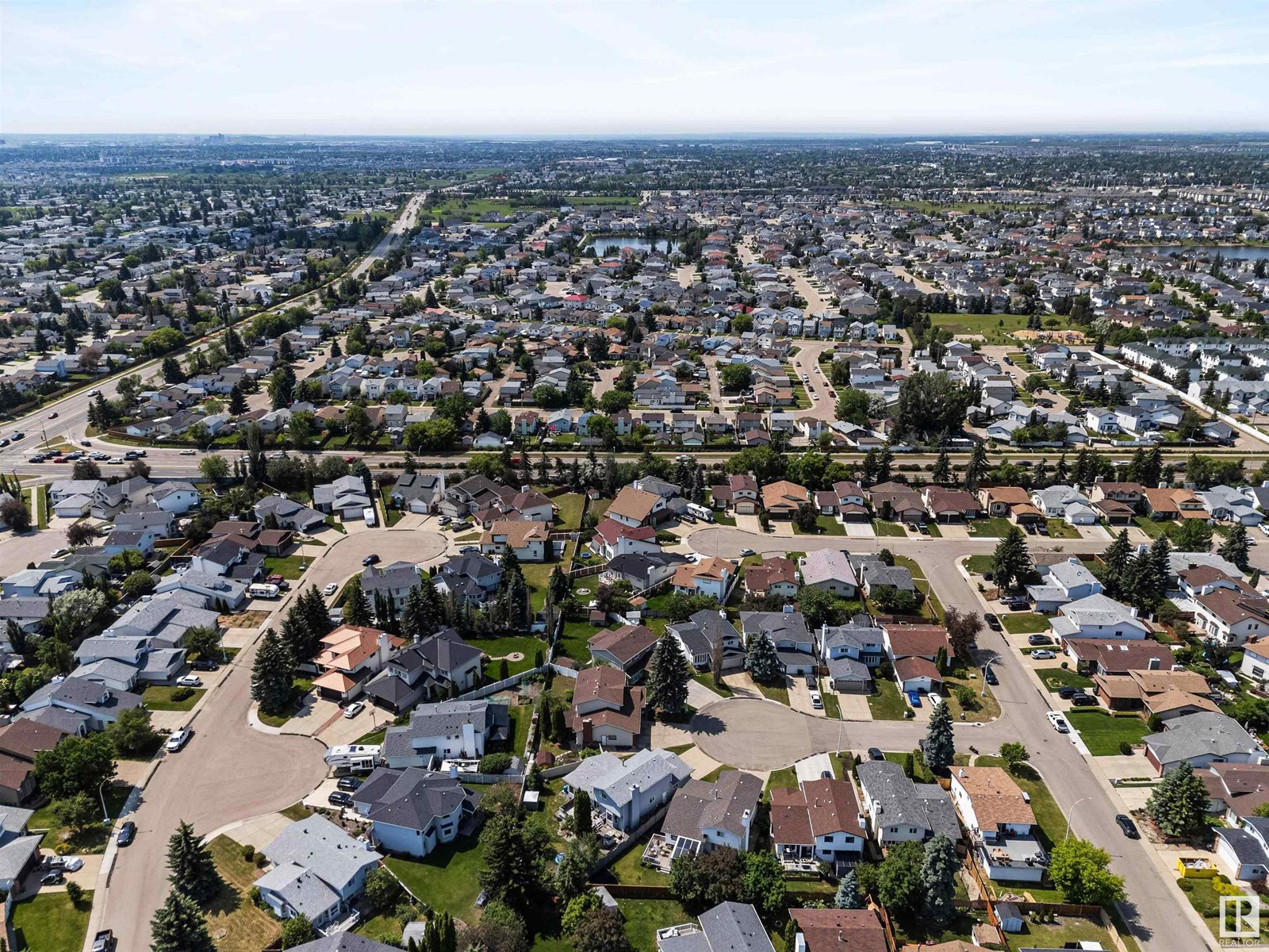 Photo 34 of 15616 80 St Nw, Edmonton AB