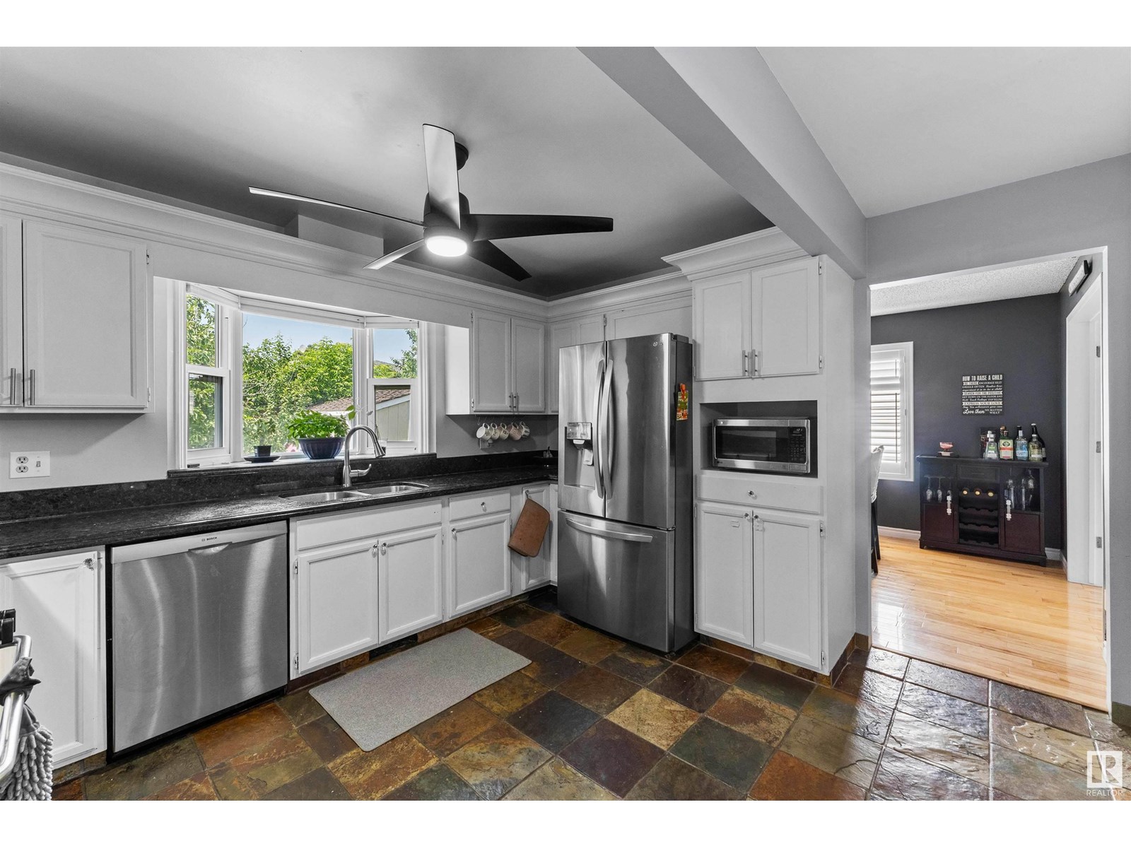 Photo 29 of 15616 80 St Nw, Edmonton AB