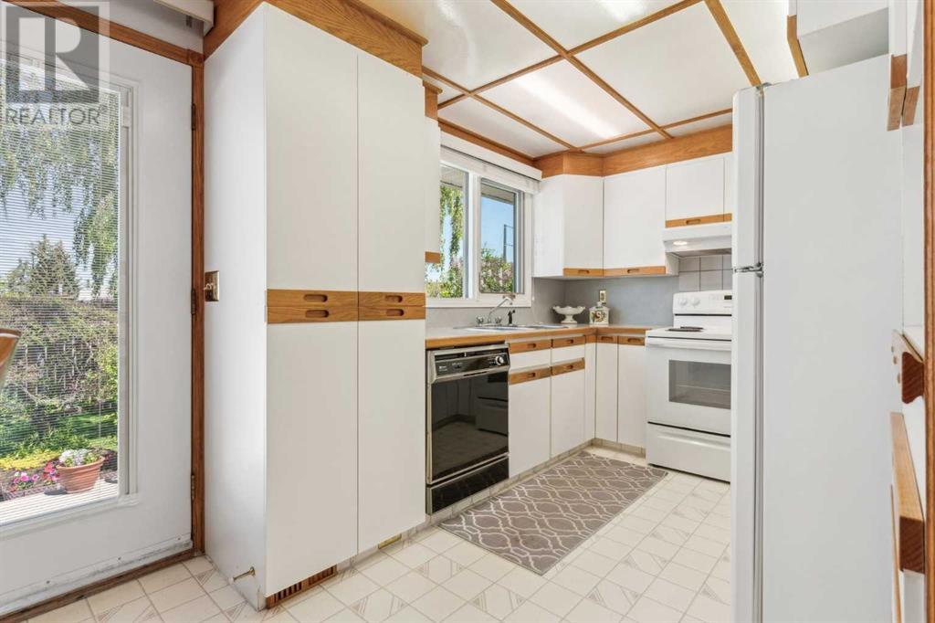Single Family House Bungalow for Sale in  Bermuda Way NW Beddington Heights Calgary 