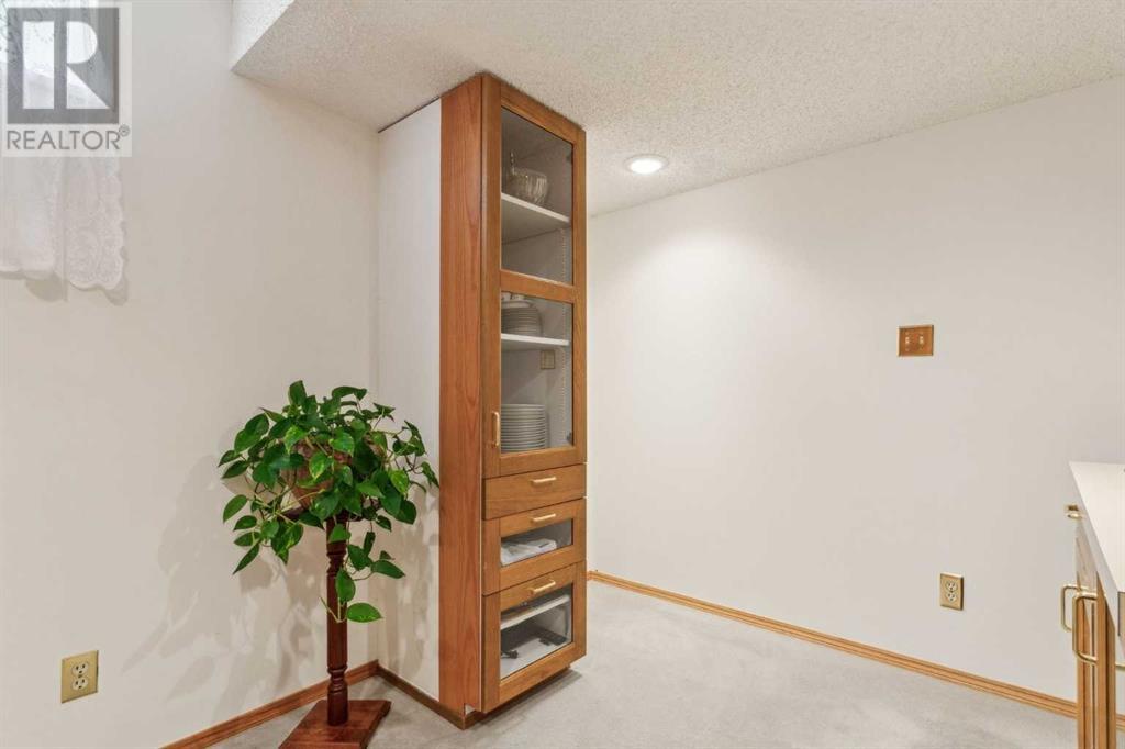 Single Family House Bungalow for Sale in  Bermuda Way NW Beddington Heights Calgary 