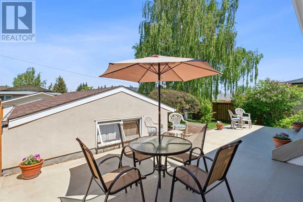 Single Family House Bungalow for Sale in  Bermuda Way NW Beddington Heights Calgary 