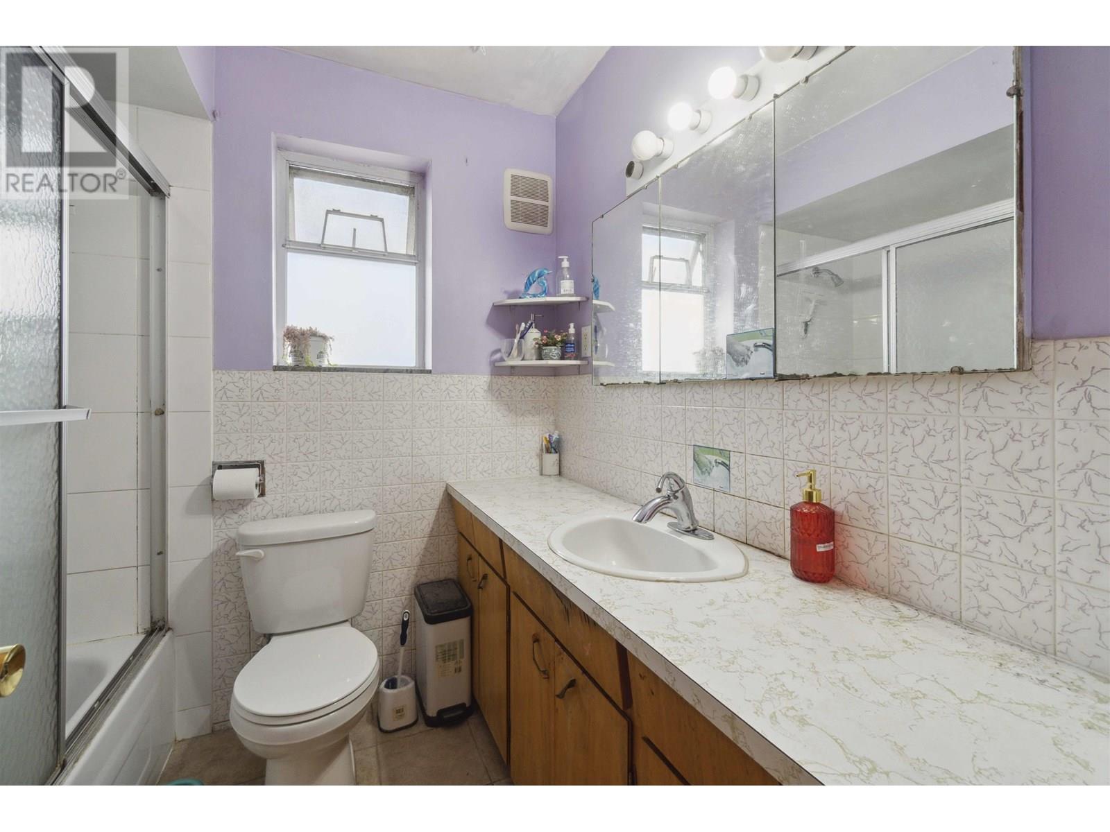 Photo 16 of 620 Slocan Street, Vancouver BC