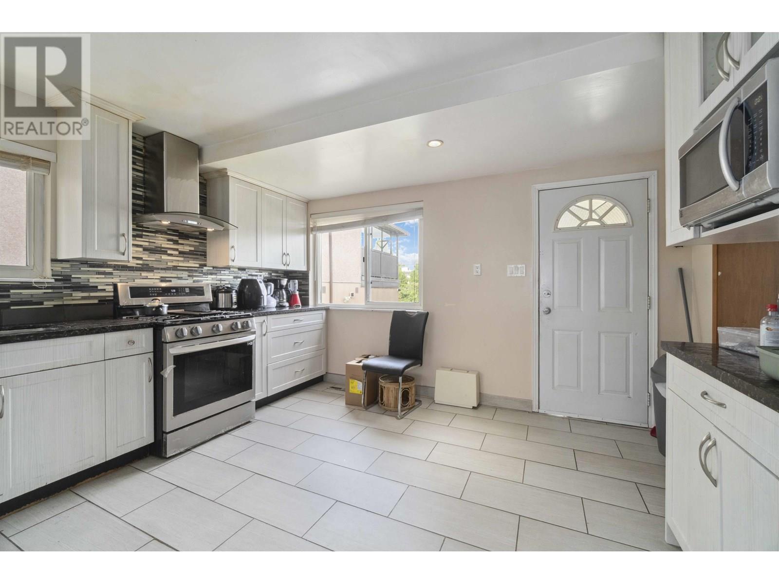 Photo 13 of 620 Slocan Street, Vancouver BC