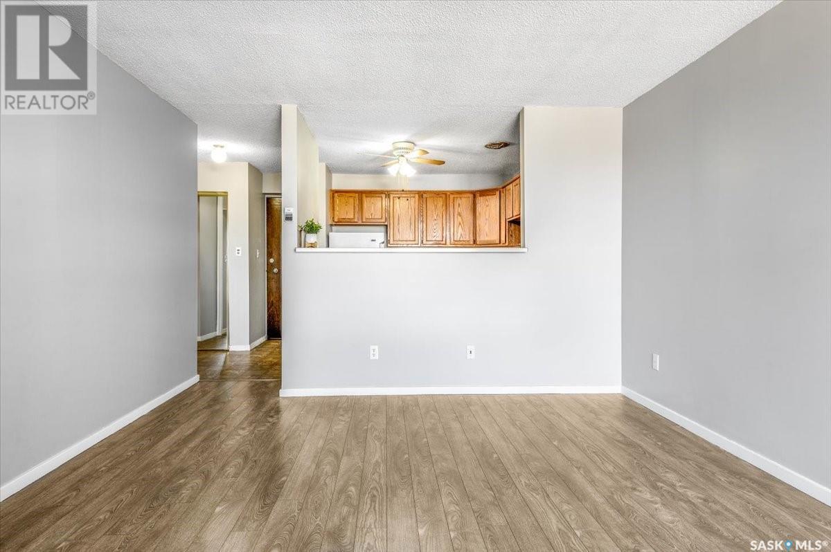 Single Family House High rise for Sale in   Rae STREET Regina 