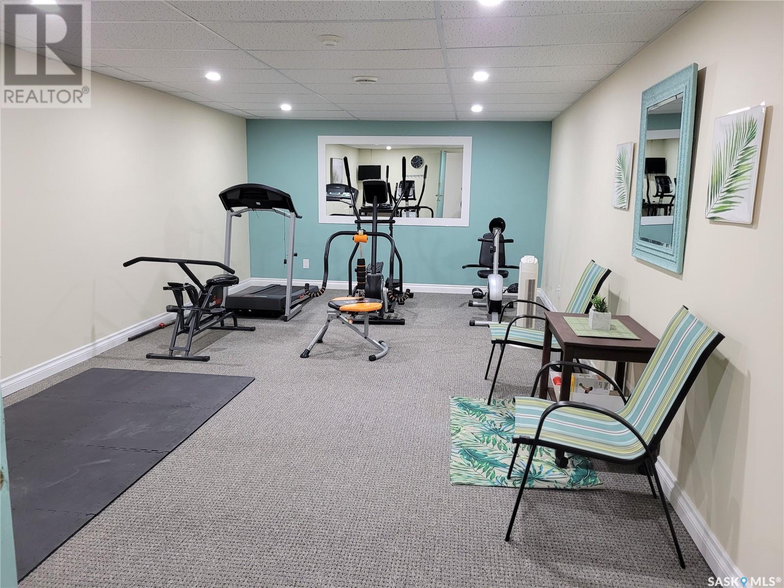 Single Family House High rise for Sale in   Rae STREET Regina 