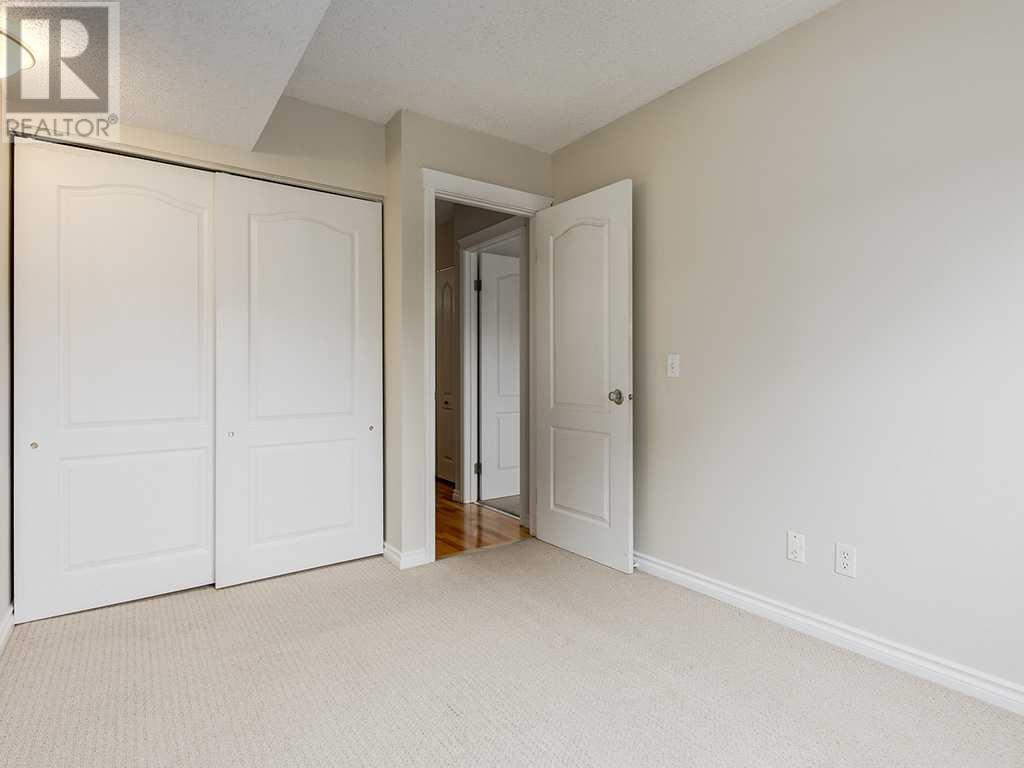 Single Family House for Sale in    Street NW St Andrews Heights Calgary 