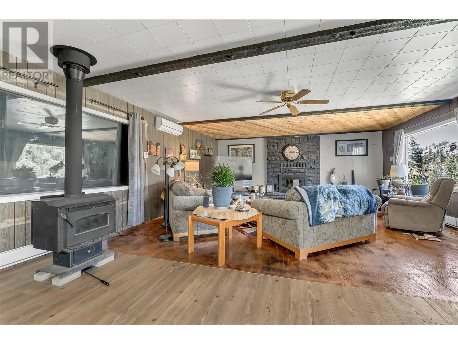 3803 MCLEAN CREEK Road, Okanagan Falls