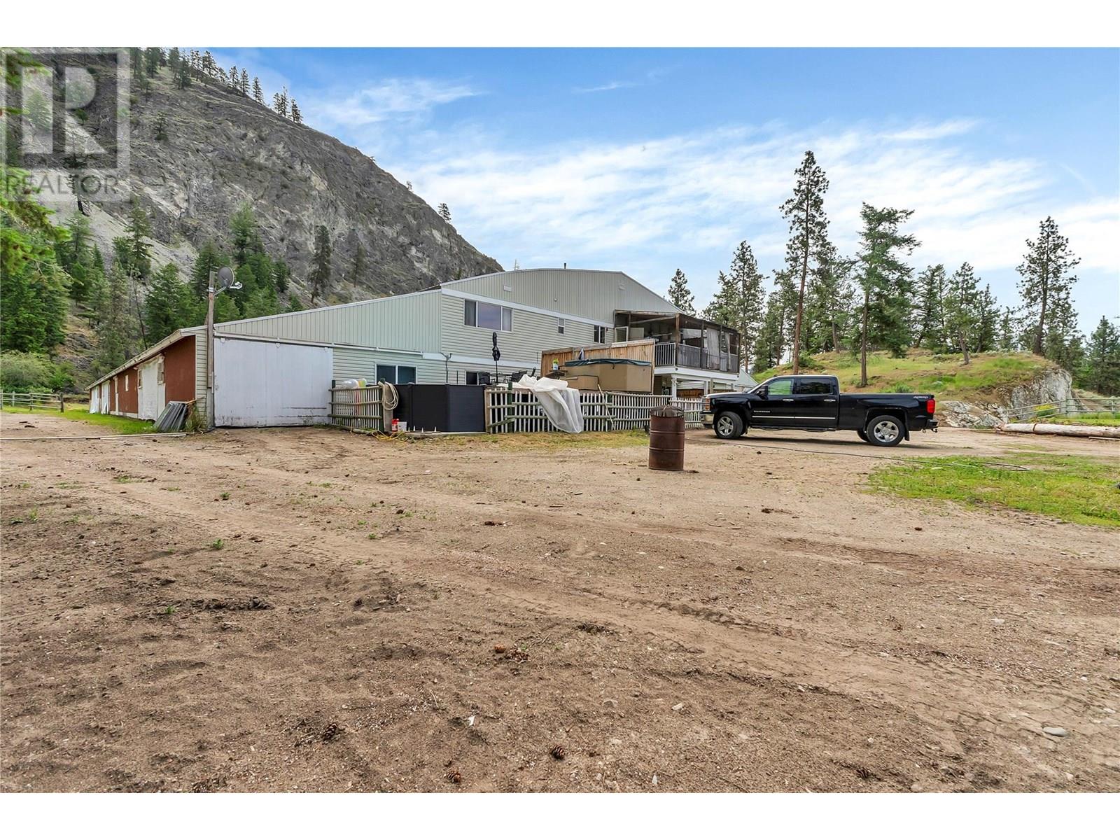 3803 MCLEAN CREEK Road, Okanagan Falls