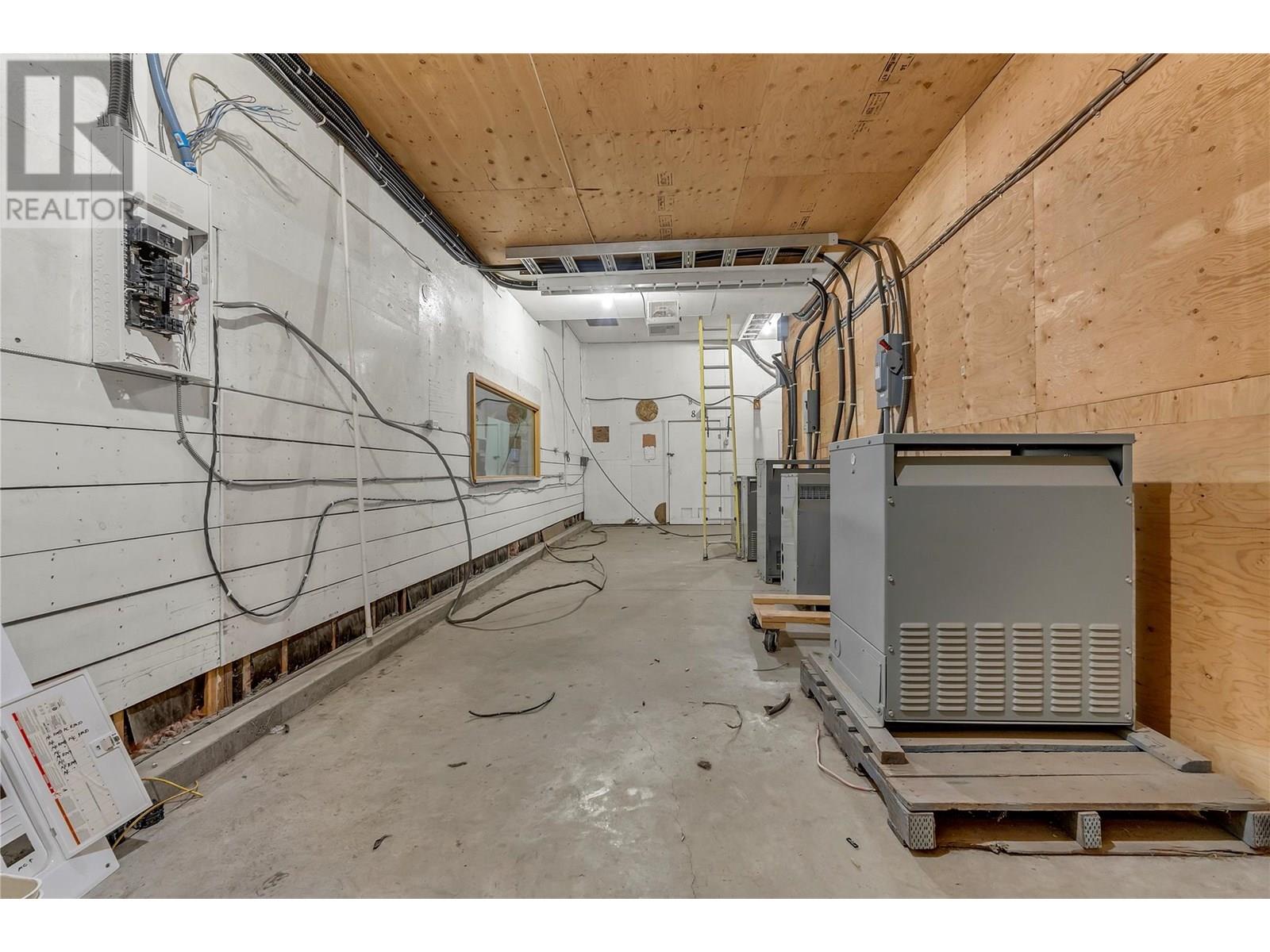 3803 MCLEAN CREEK Road - 25