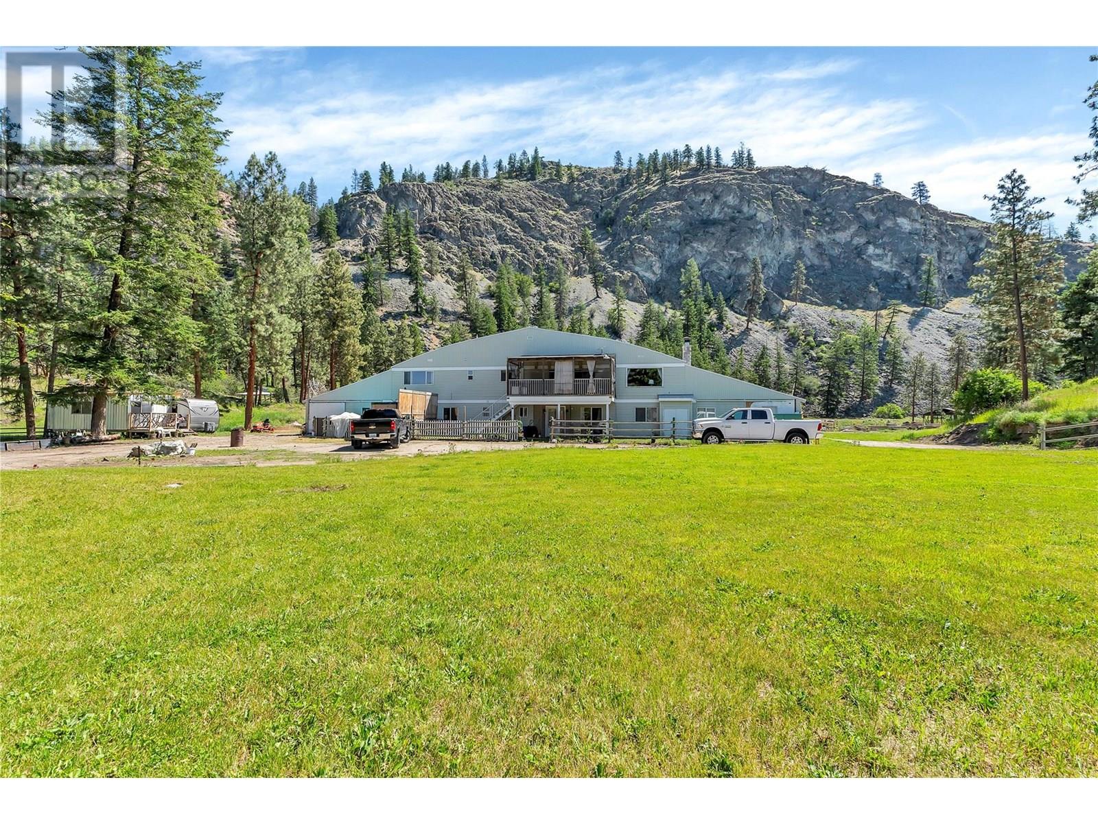 3803 MCLEAN CREEK Road, Okanagan Falls