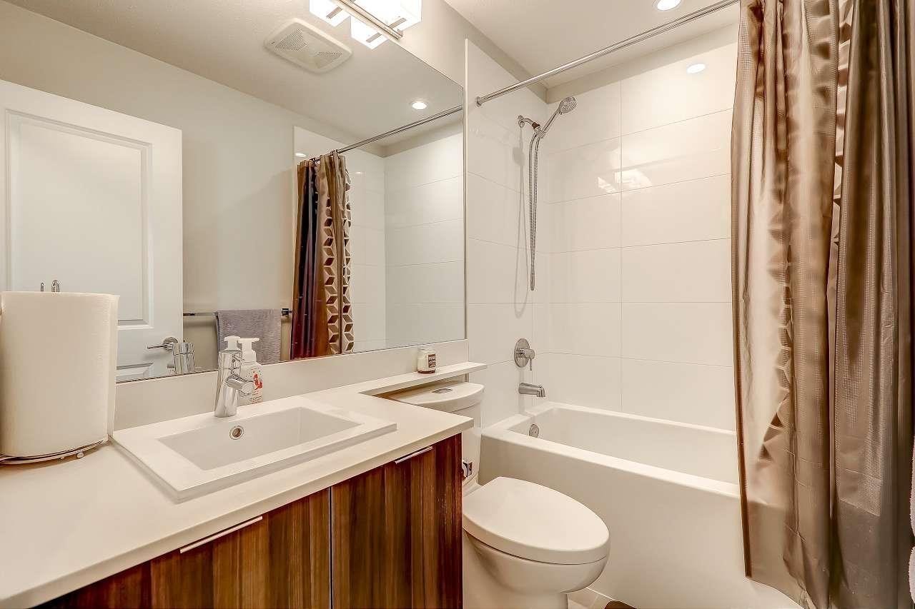Photo 24 of 48 15151 Edmund Drive, Surrey BC