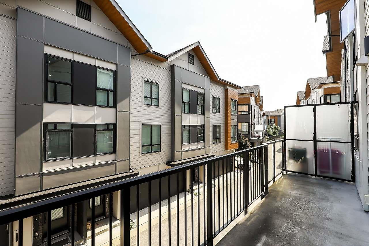 Photo 30 of 48 15151 Edmund Drive, Surrey BC