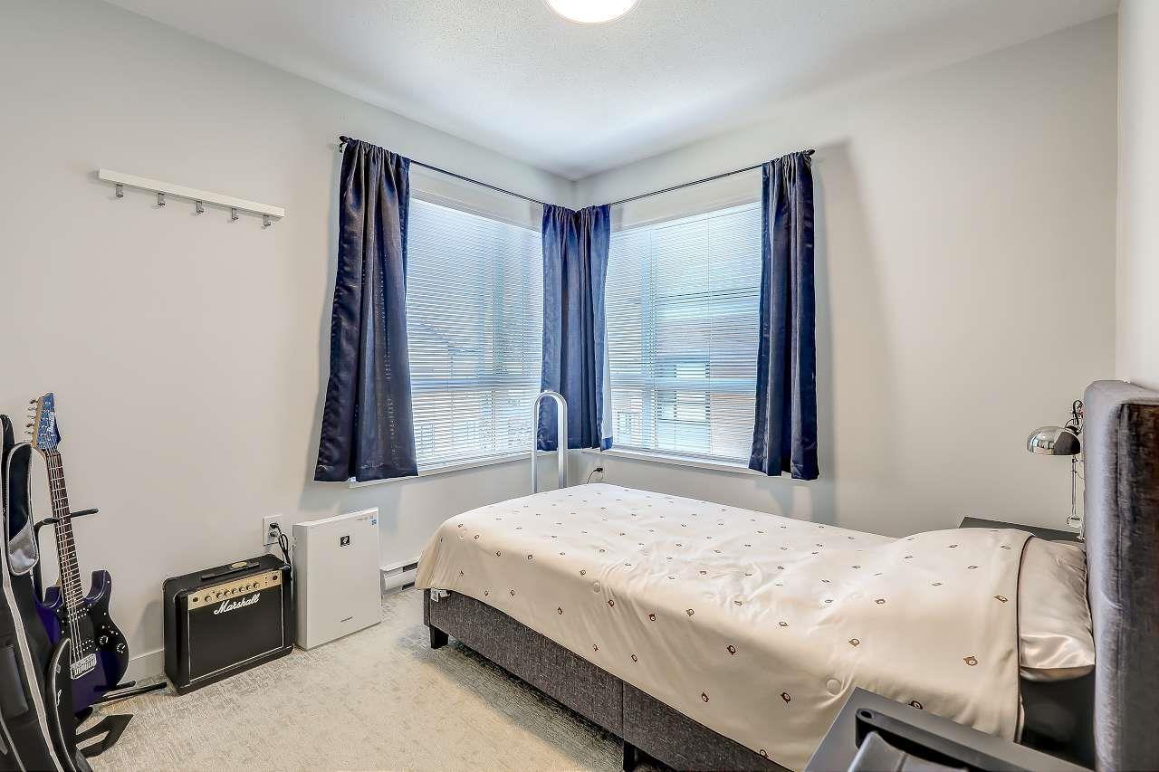 Photo 20 of 48 15151 Edmund Drive, Surrey BC