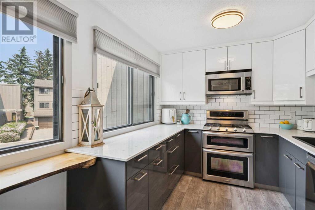 Single Family House 4 Level for Sale in    Street SW Braeside Calgary 