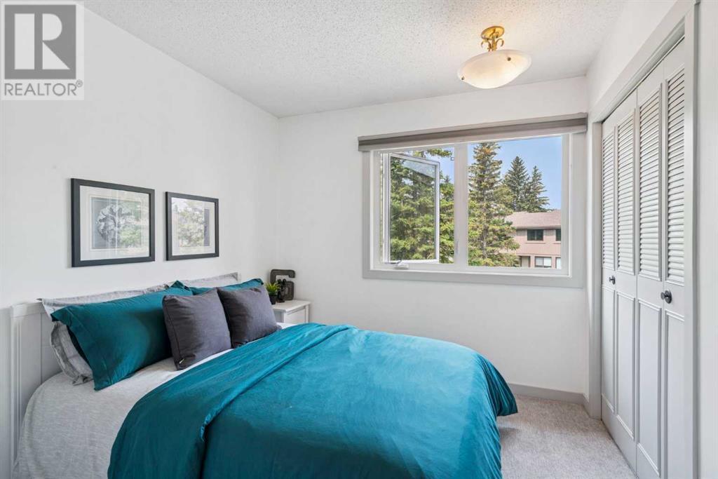 Single Family House 4 Level for Sale in    Street SW Braeside Calgary 