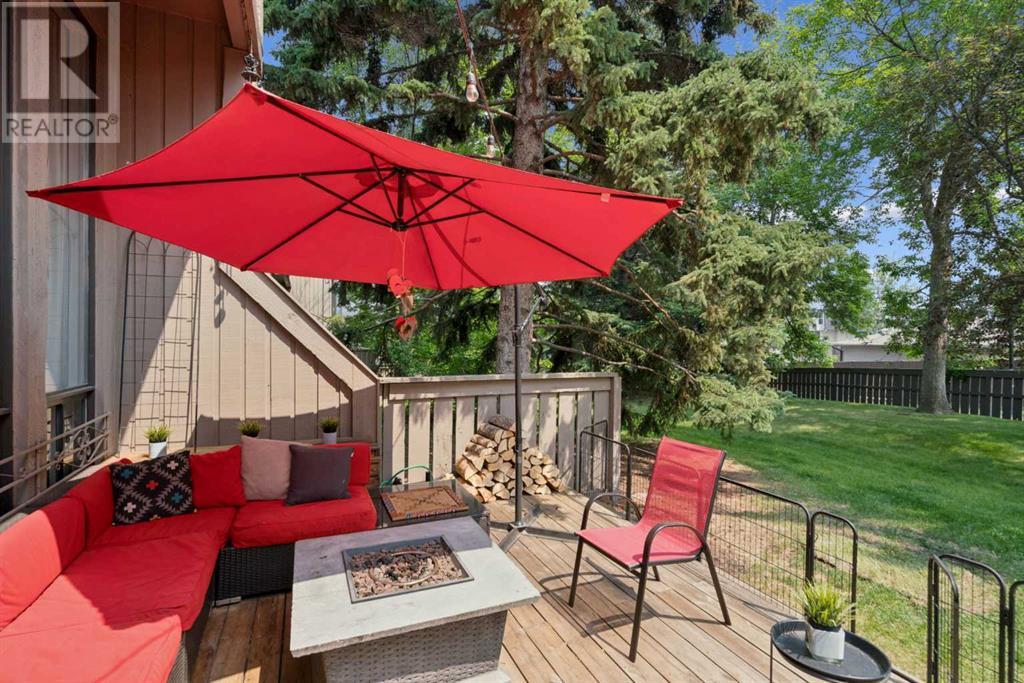 Single Family House 4 Level for Sale in    Street SW Braeside Calgary 