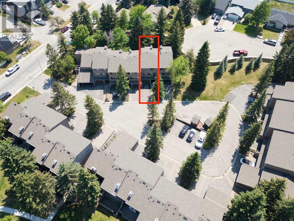 Single Family House 4 Level for Sale in    Street SW Braeside Calgary 