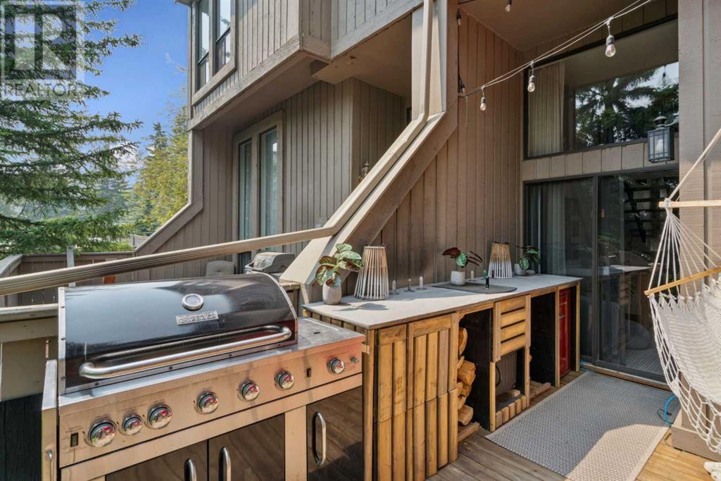 Single Family House 4 Level for Sale in    Street SW Braeside Calgary 