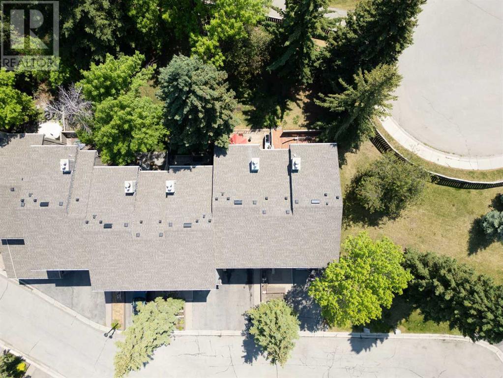 Single Family House 4 Level for Sale in    Street SW Braeside Calgary 