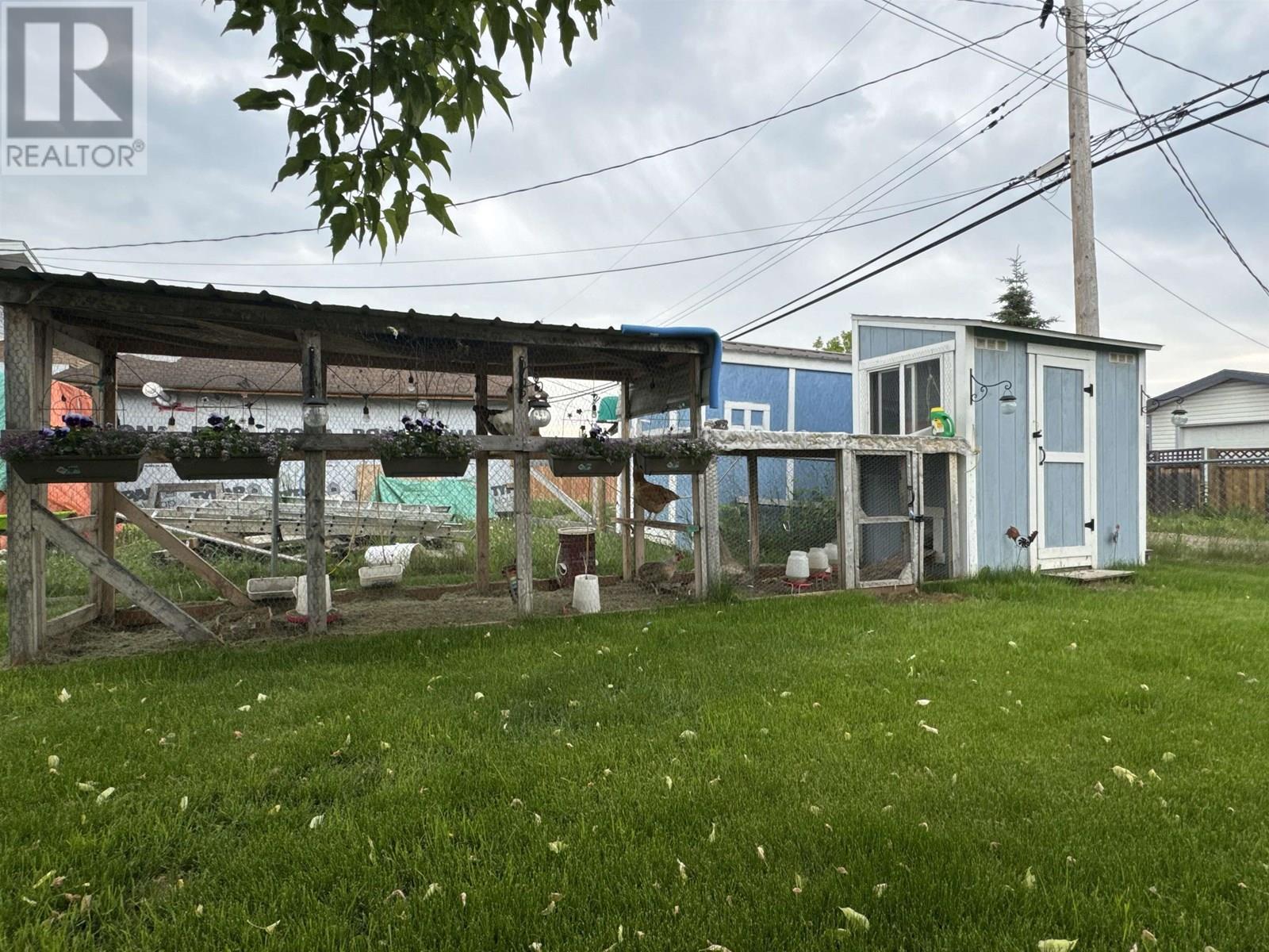 Photo 3 of 10062 99 Street, Taylor BC