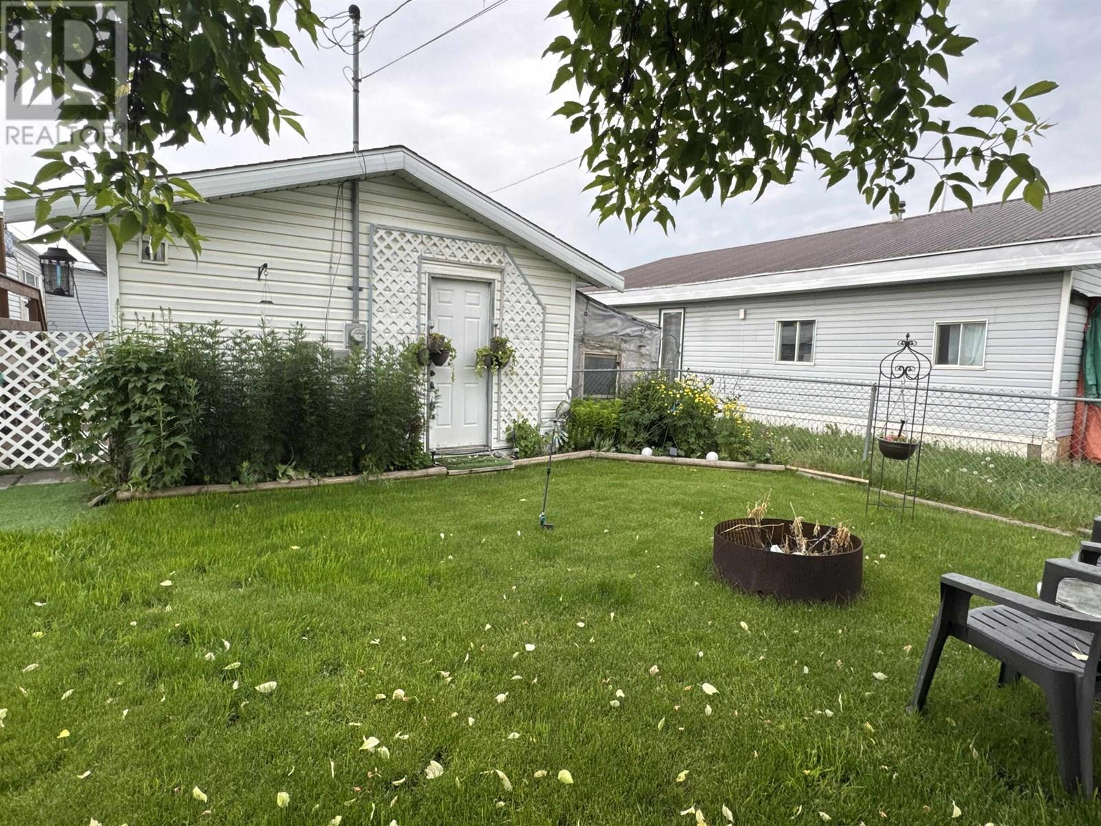 Photo 15 of 10062 99 Street, Taylor BC