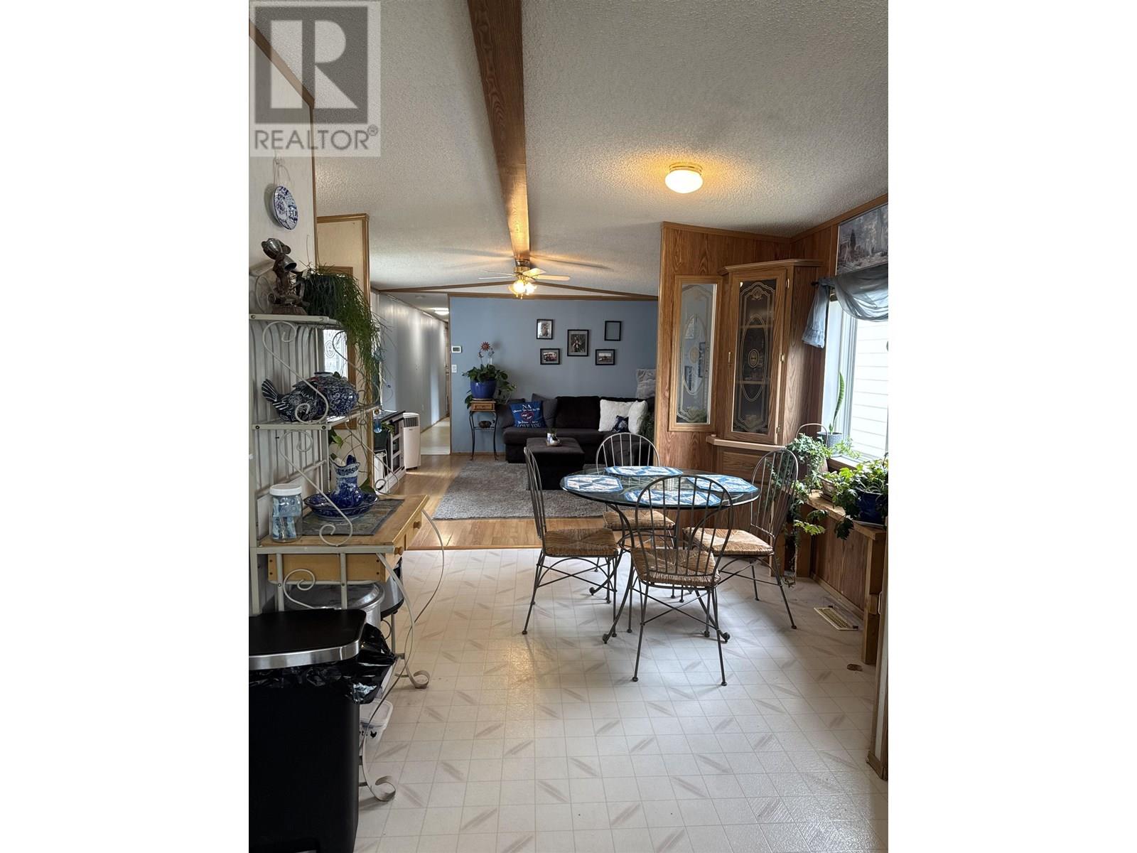 Photo 4 of 10062 99 Street, Taylor BC