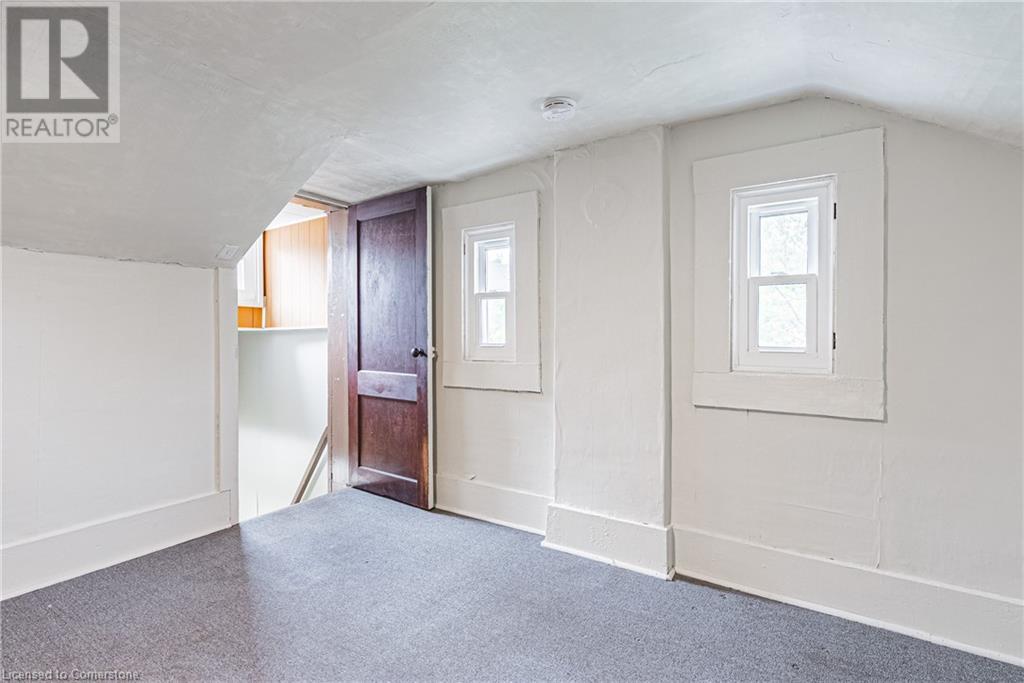 Photo 23 of 18 Duke Street, Brantford ON