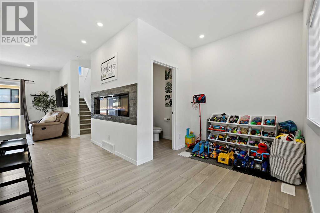 Single Family House for Sale in  Sage Hill Circle NW Sage Hill Calgary 