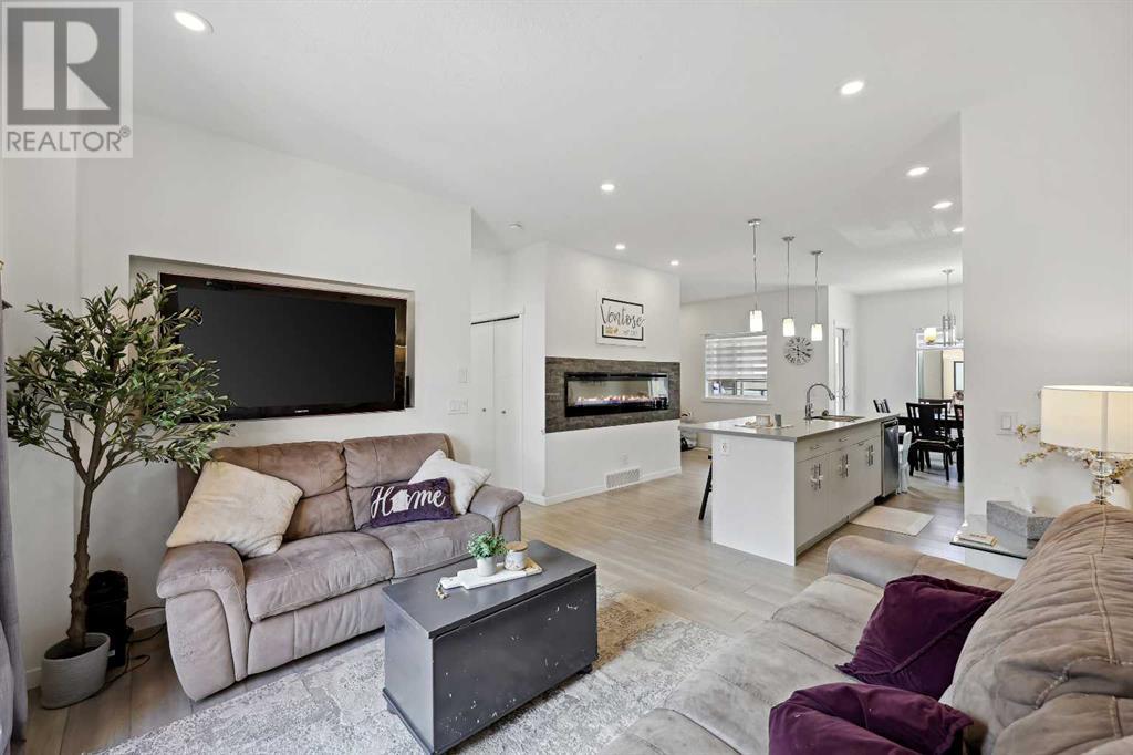 Single Family House for Sale in  Sage Hill Circle NW Sage Hill Calgary 