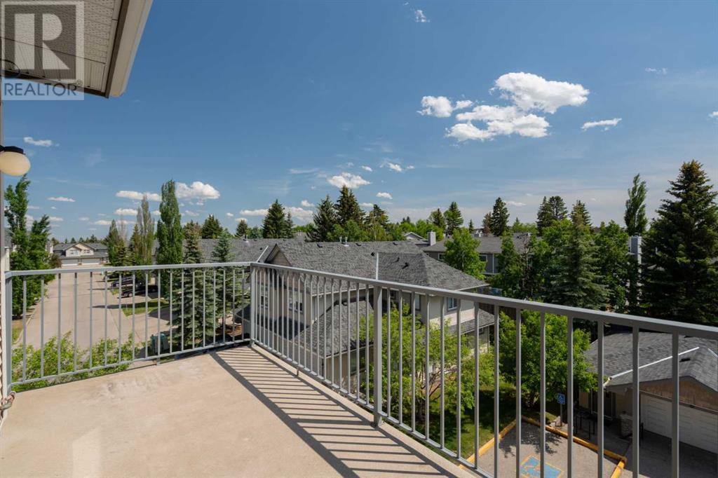 Single Family House for Sale in    Street SW Cedarbrae Calgary 