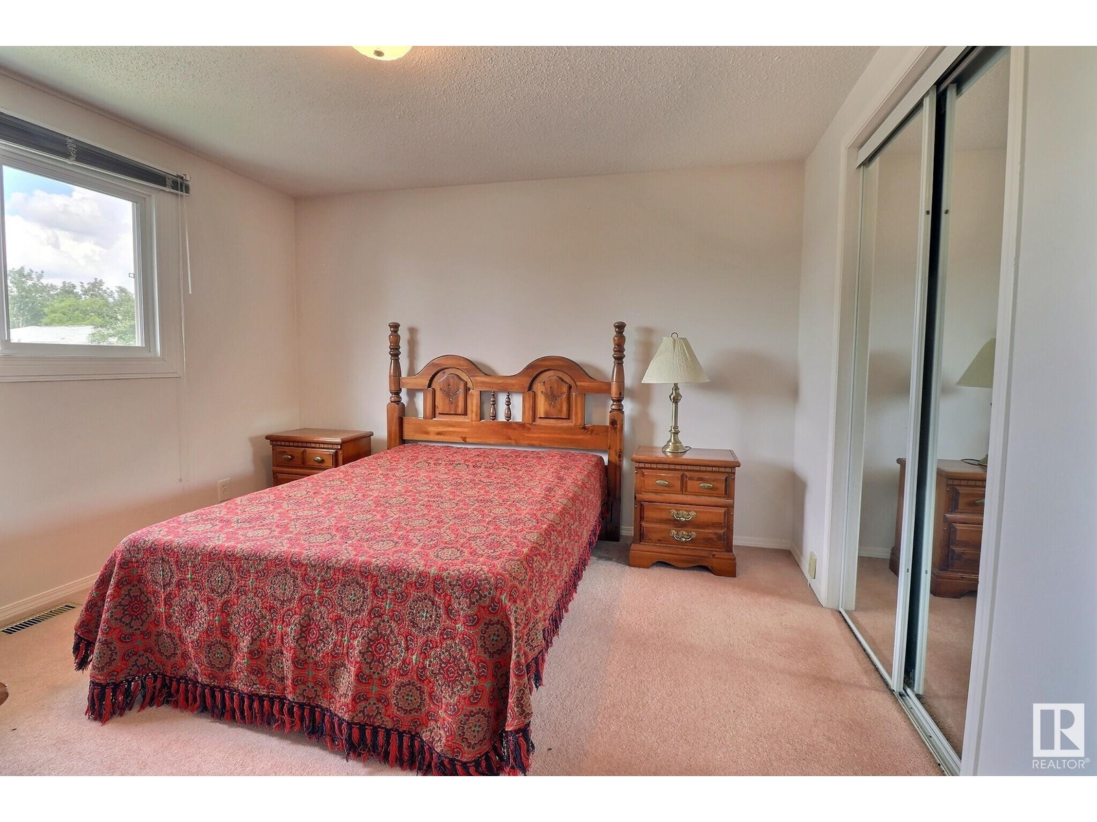 Single Family House for Sale in  RIDGEWOOD TC St. Albert 
