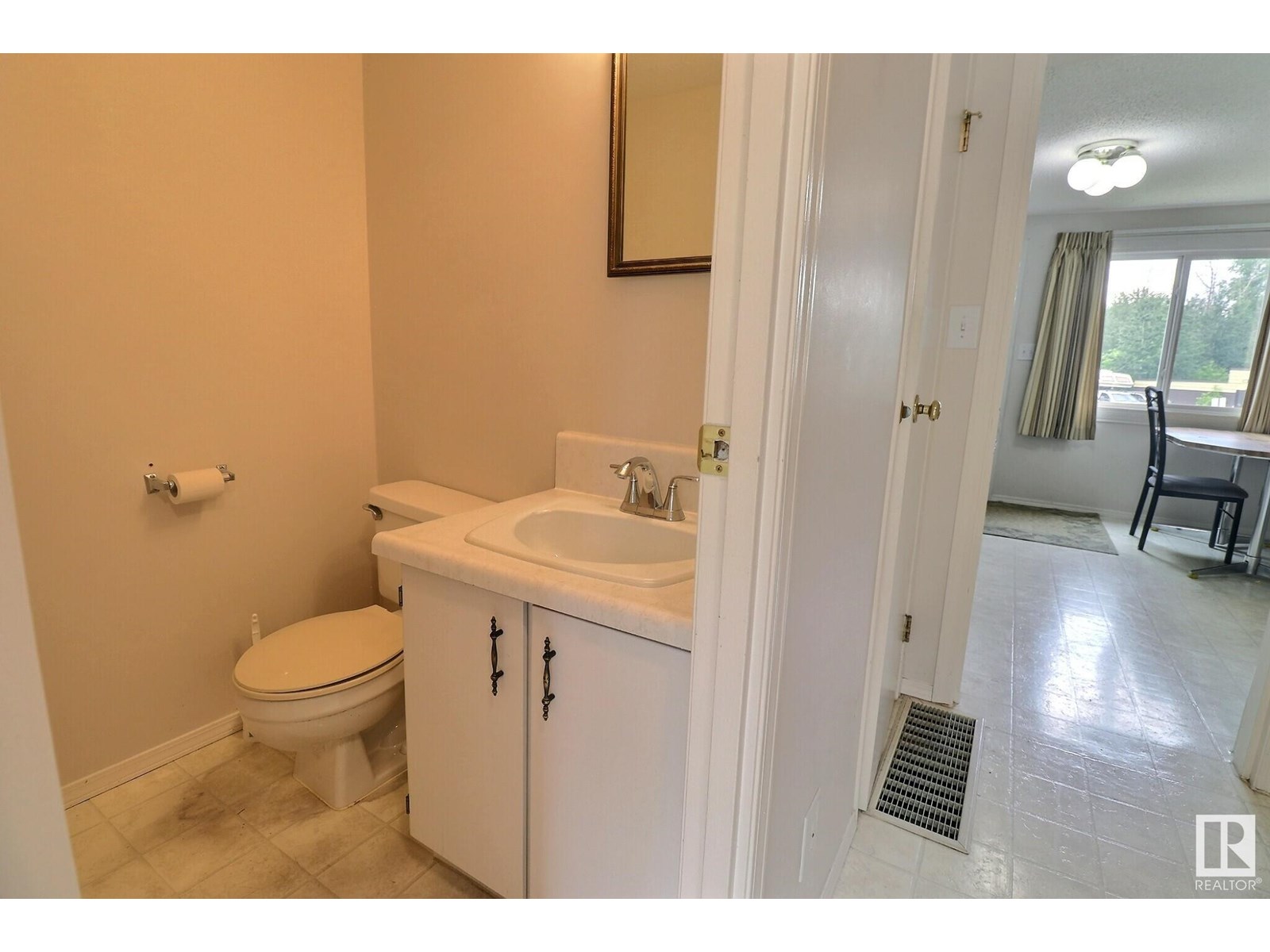 Single Family House for Sale in  RIDGEWOOD TC St. Albert 