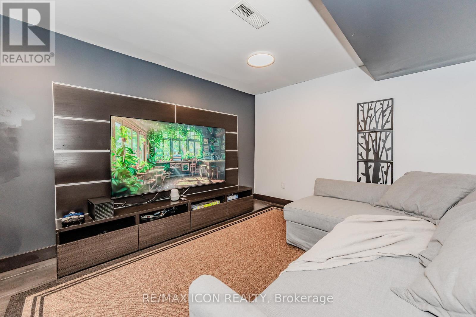 Photo 6 of 57 Peppler Street, Waterloo ON