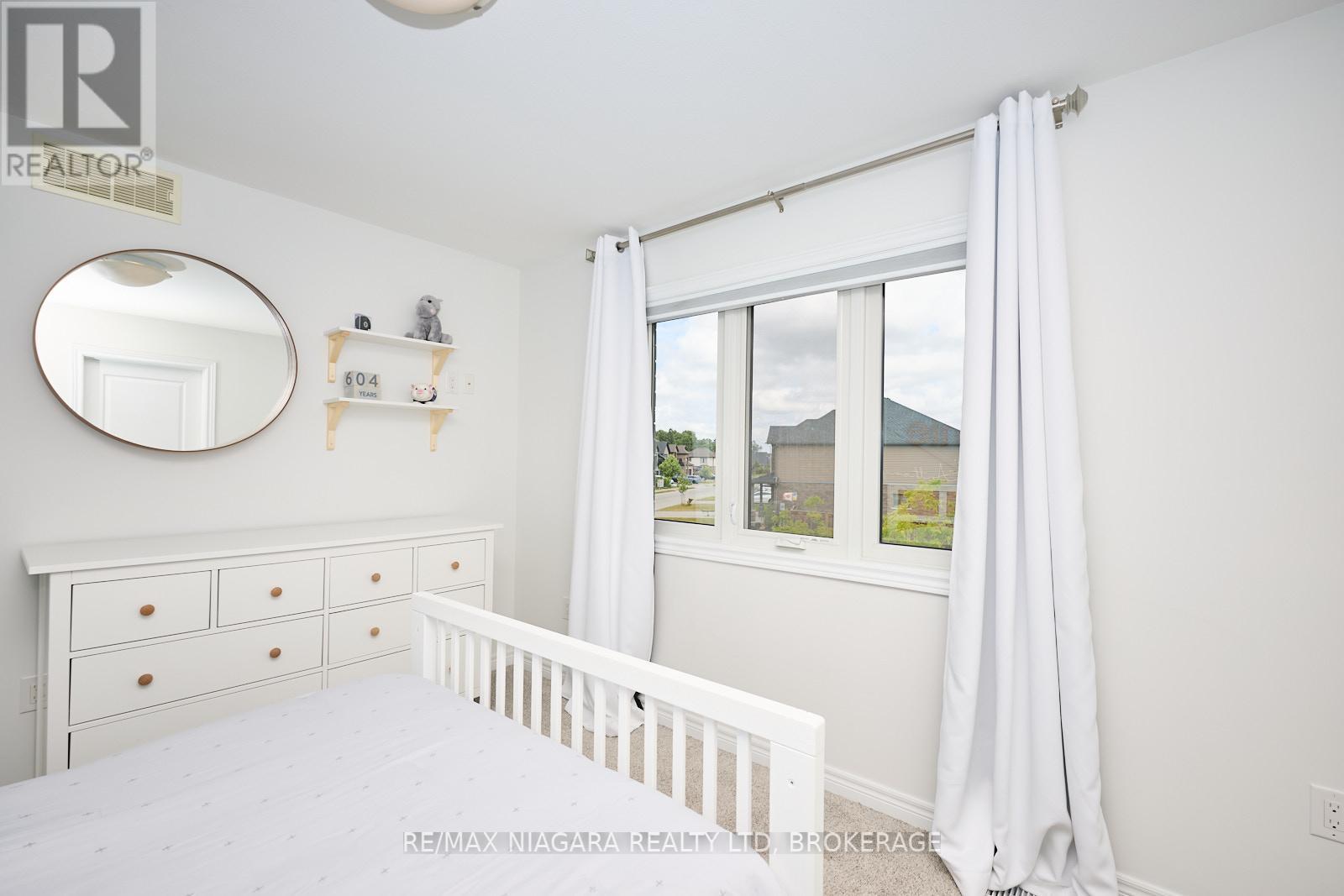 Photo 33 of 5703 Osprey Avenue, Niagara Falls ON